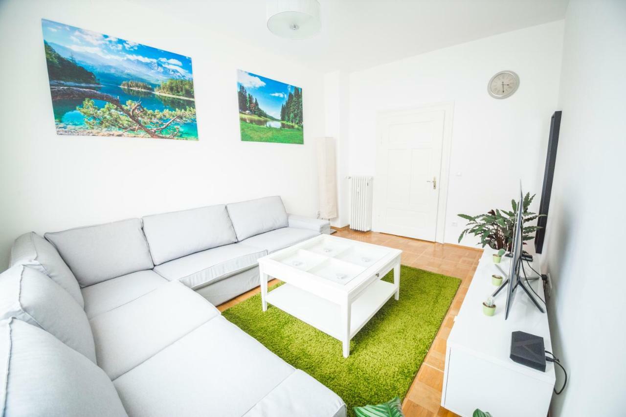 Ferienwohnung Alpi ガルミッシュ・パルテンキルヒェン エクステリア 写真